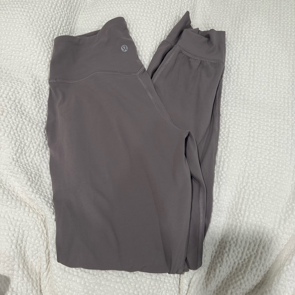 Lululemon Align Jogger 28’ Like new